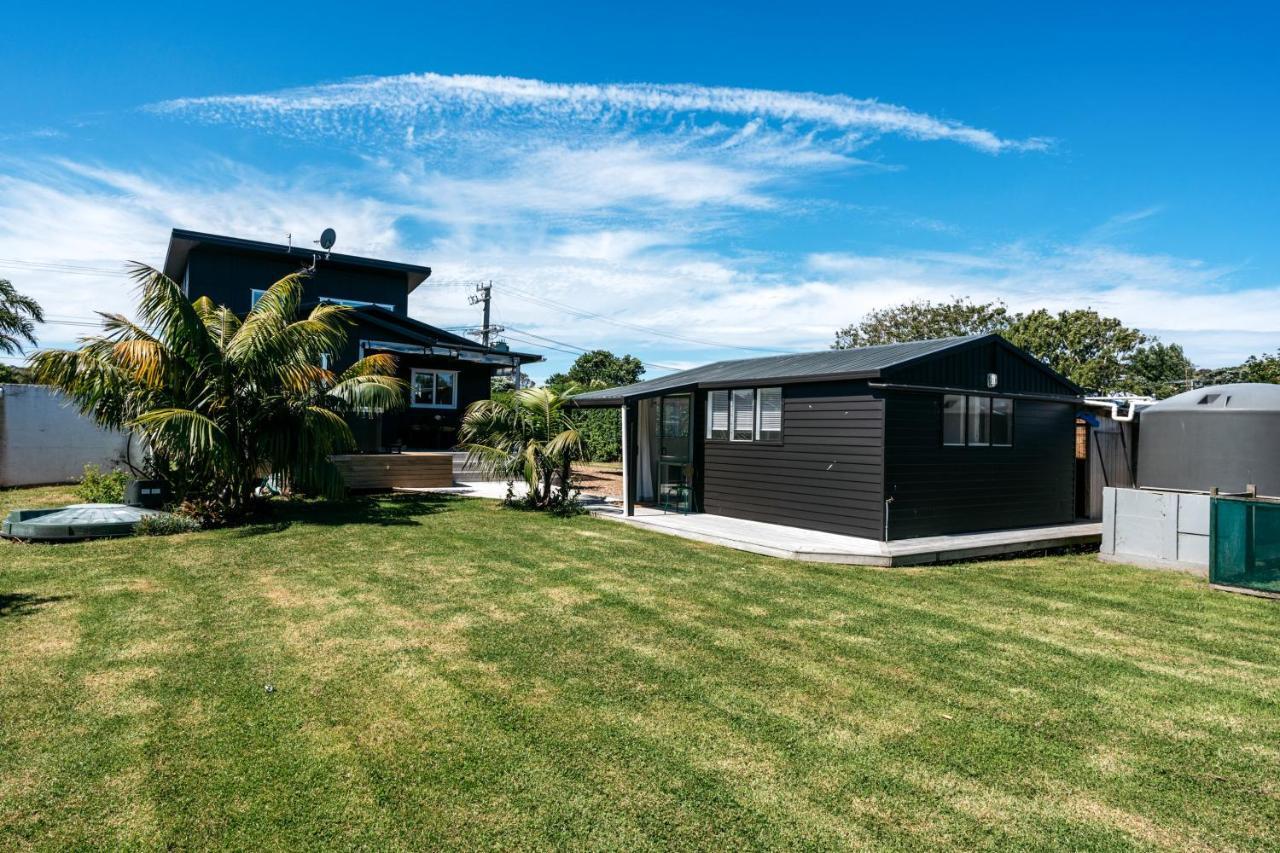 Oneroa Coastal Classic - Coast & Country Exterior photo